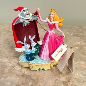 Disney Store Princess Aurora Sleeping Beauty Happy Holidays 2004 Ornament